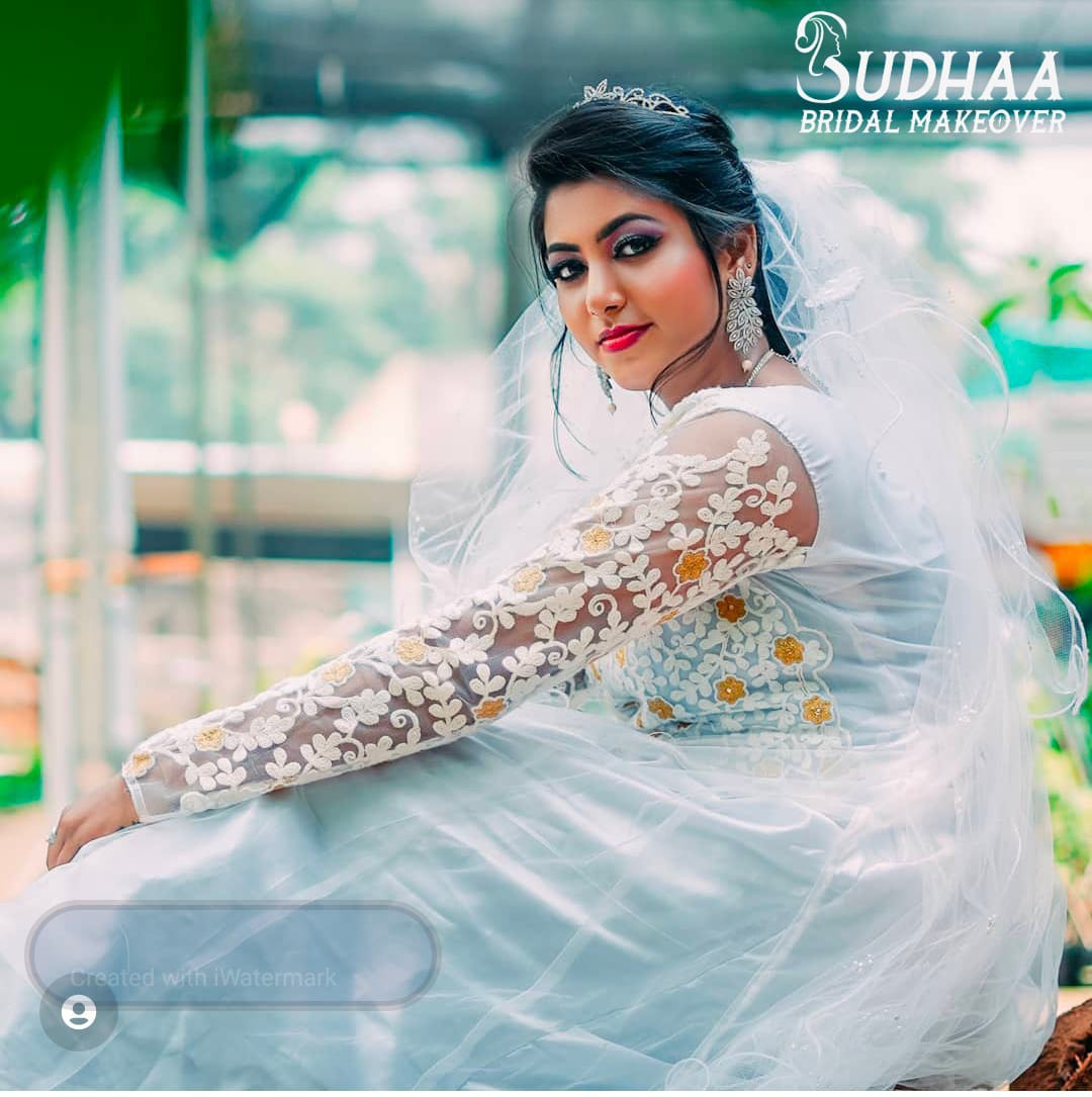 https://www.evnzon.com/service_pic/209/sudha-bridal-make-over-1658397530.jpg