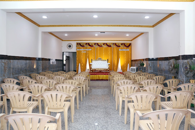 https://www.evnzon.com/service_pic/405/gurukrishna-mini-hall-1699951877.jpg